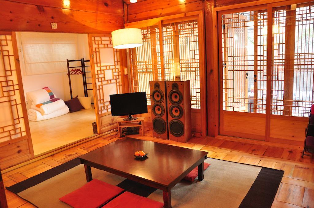 Hueahn Hanok Guesthouse Seúl Exterior foto